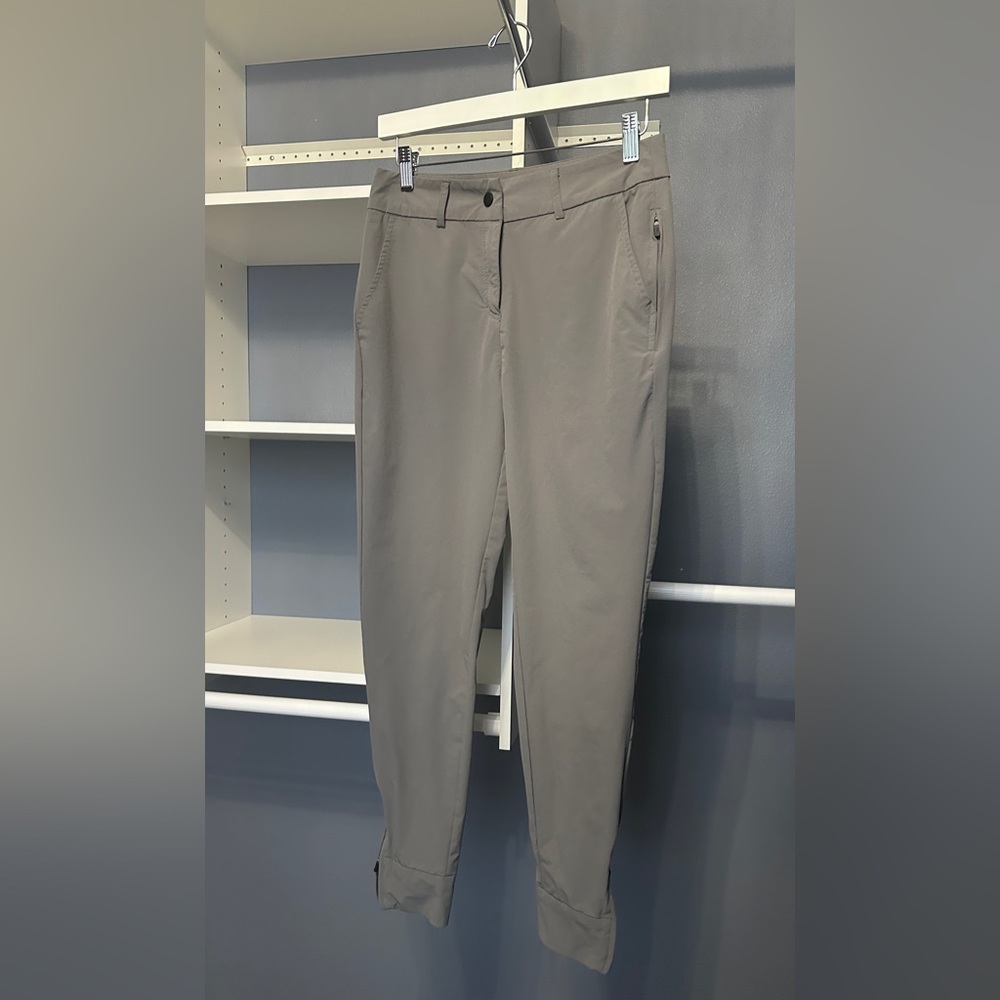 Gray Hiverlay Womens Golf Pants- Size Small